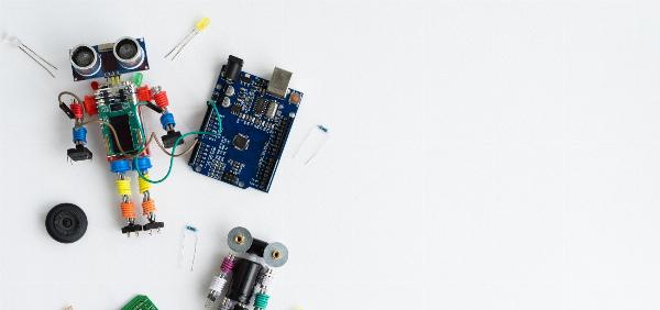 Brincando e Aprendendo: O Papel da Robótica na Educação Infantil